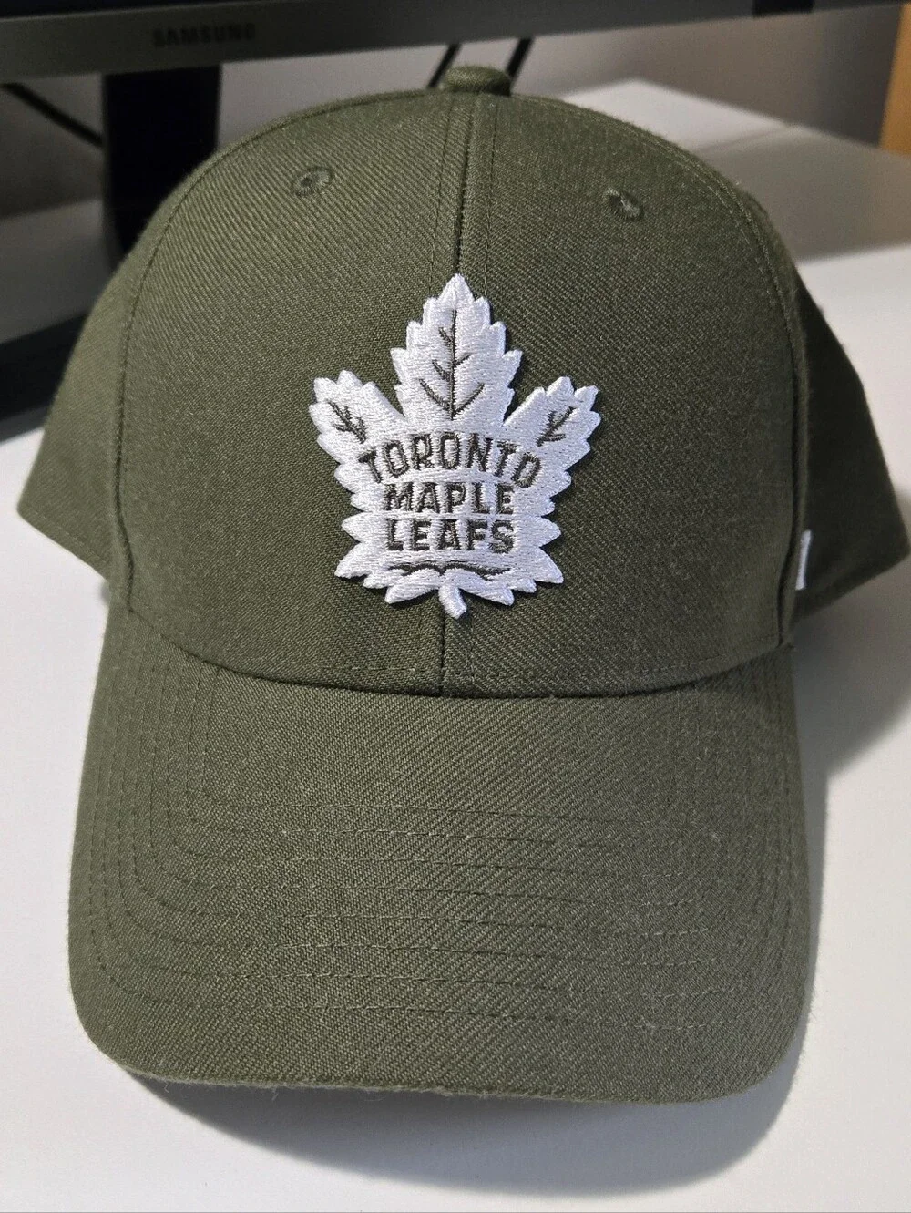 47 Brand Toronto Maple Leafs Olive Green Baseball Cap Hat - Picture 1 of 6